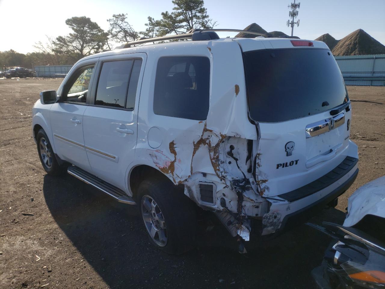 Photo 3 from auction – 2010 HONDA PILOT TOUR with VIN 5FNYF3H94AB001290