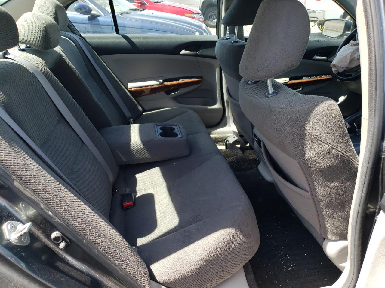 Photo 6 from auction – 2011 HONDA ACCORD EX with VIN 1HGCP2F74BA110315