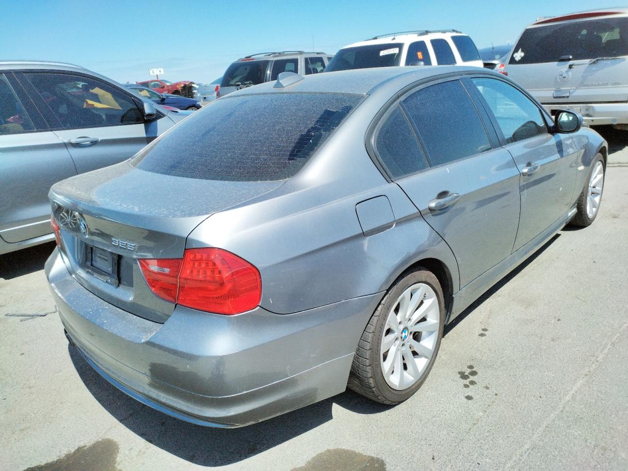 صورة رقم 4 من المزاد - 2011 BMW 328 I SULE مع VIN WBAPH5C59BA441289