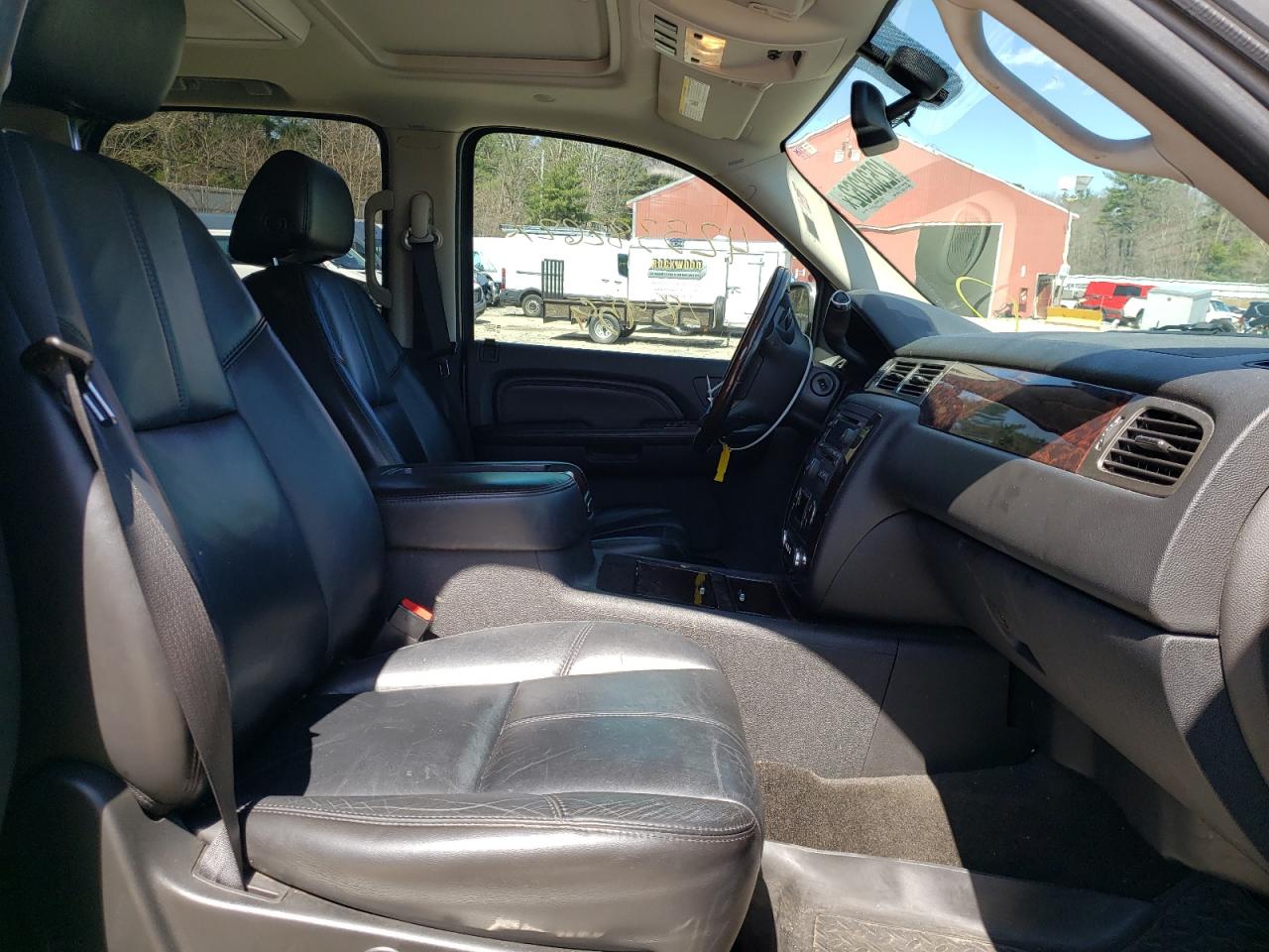 Photo 5 from auction – 2007 GMC YUKON DENA with VIN 1GKFK638X7J285145
