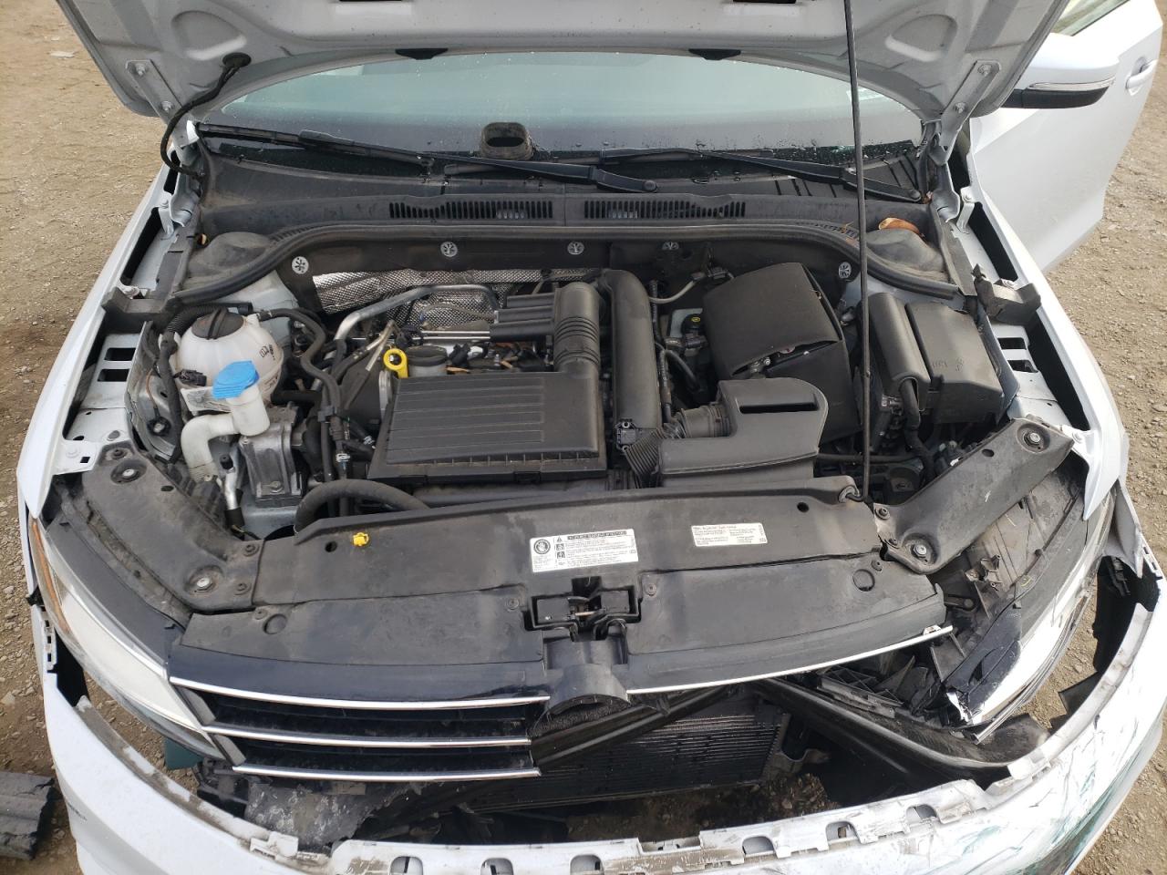 Photo 7 from auction – 2017 VOLKSWAGEN JETTA SE with VIN 3VWDB7AJ2HM405794