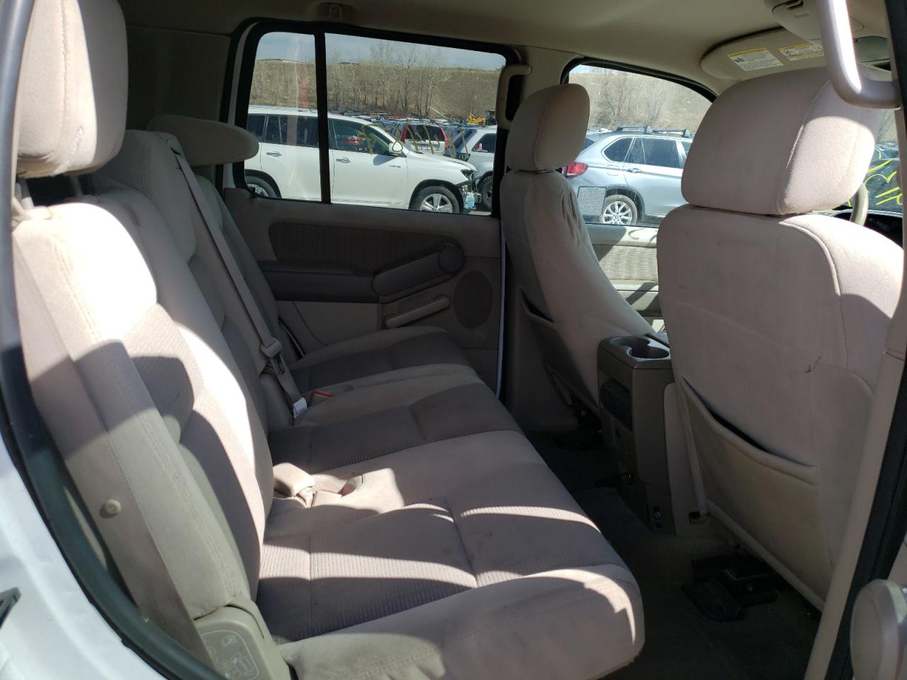 Photo 6 from auction – 2006 FORD EXPLORER X with VIN 1FMEU63E26UB44330