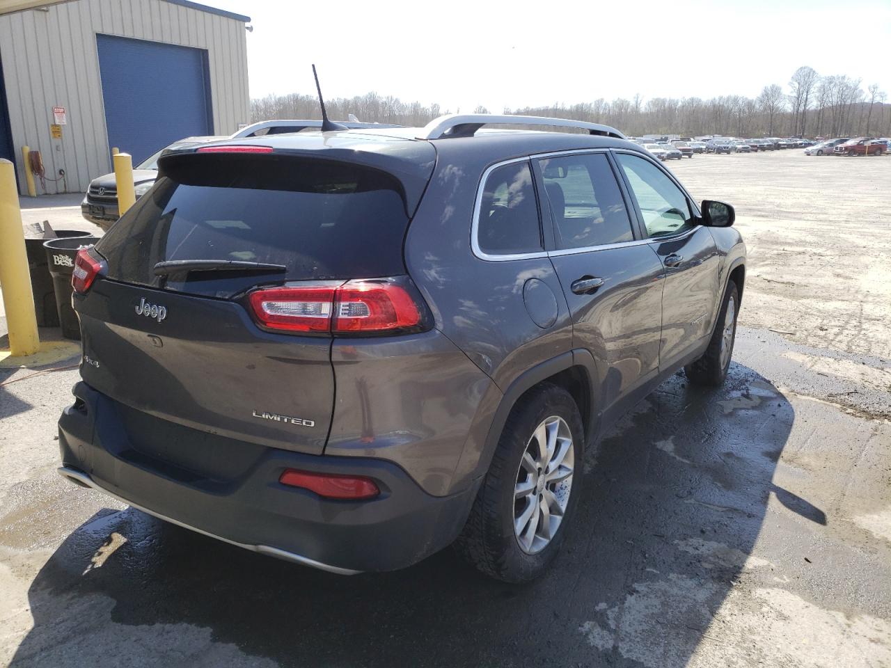 Photo 4 from auction – 2017 JEEP CHEROKEE L with VIN 1C4PJMDB0HD227224