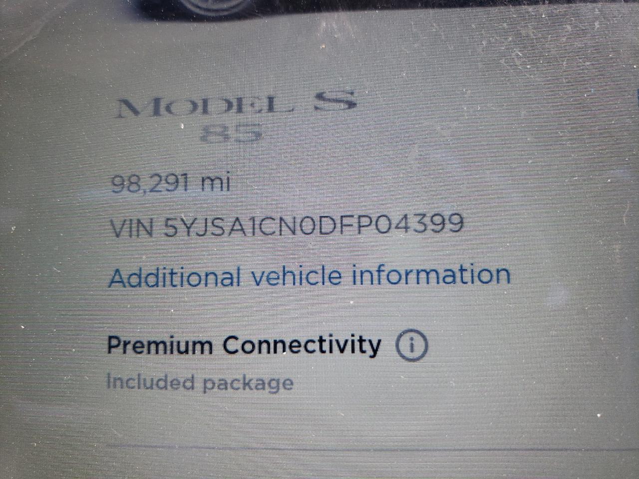 Photo 8 from auction – 2013 TESLA MODEL S with VIN 5YJSA1CN0DFP04399