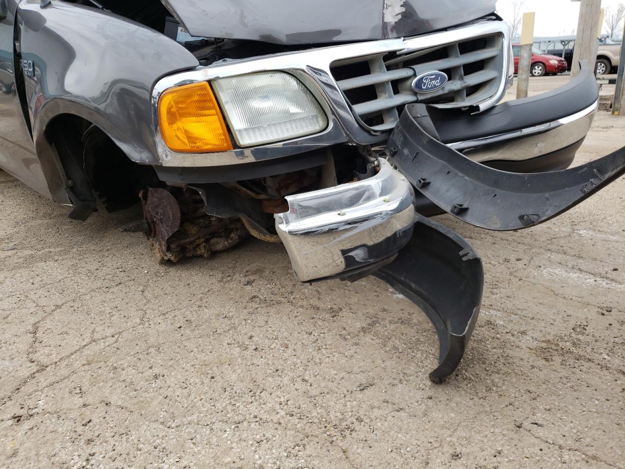 Photo 9 from auction – 2004 FORD F-150 HERI with VIN 2FTRX17224CA14481
