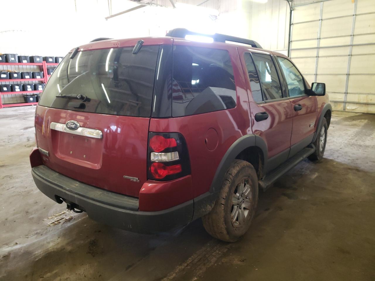 صورة رقم 4 من المزاد - 2006 FORD EXPLORER X مع VIN 1FMEU73E66UB63033