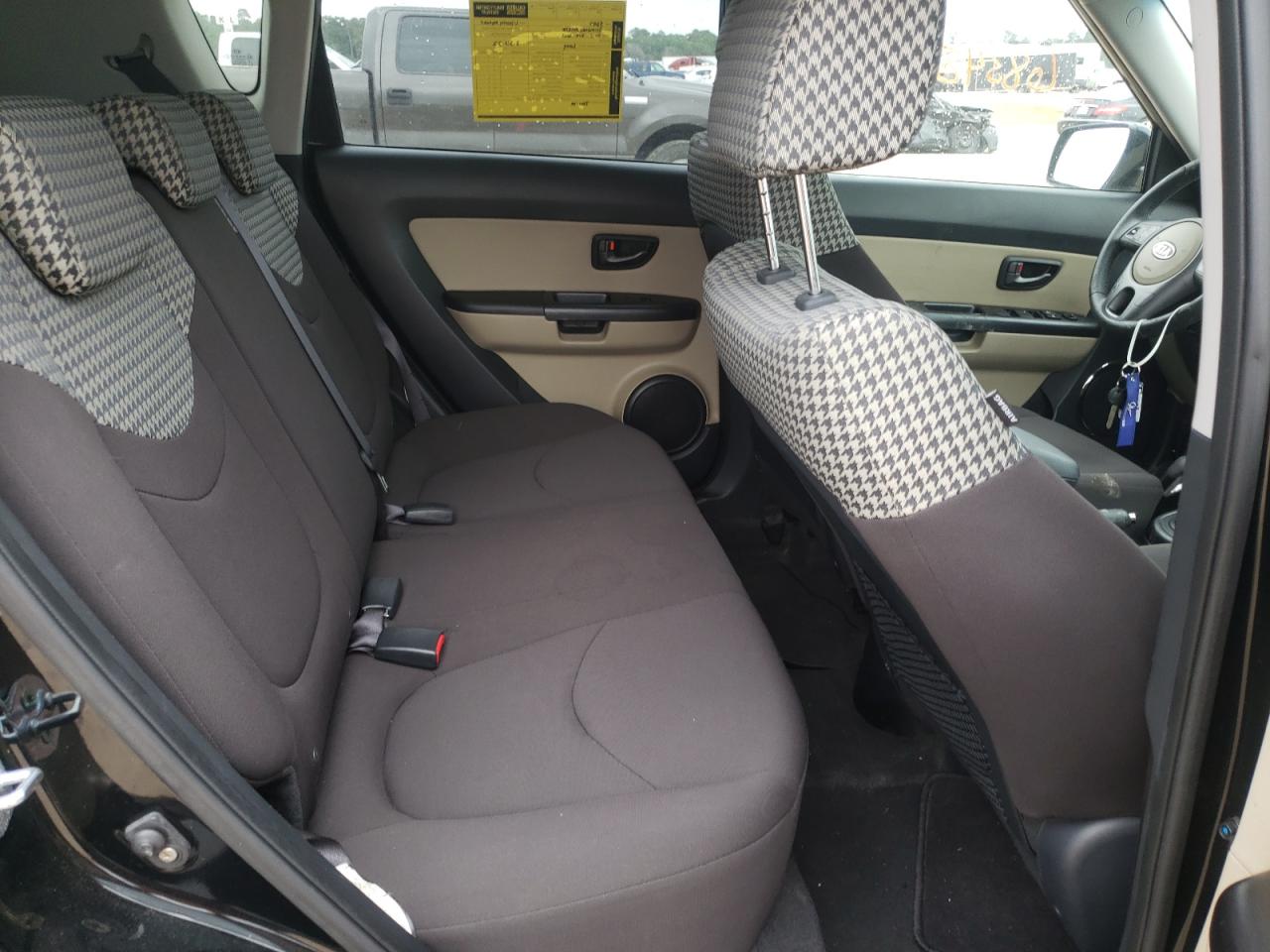 Photo 6 from auction – 2010 KIA SOUL + with VIN KNDJT2A24A7098773