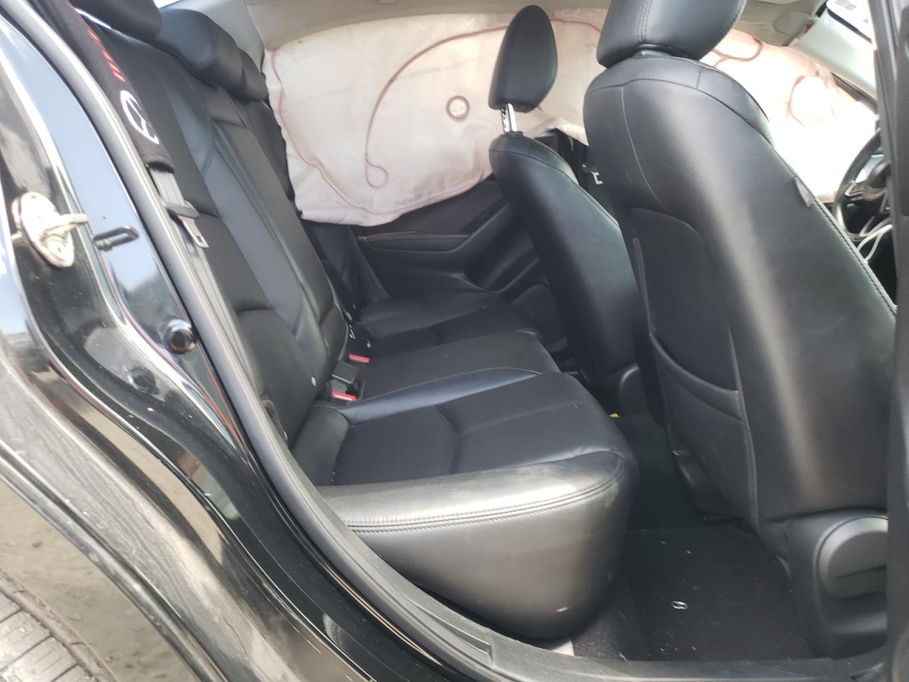 Photo 6 from auction – 2017 MAZDA 3 TOURING with VIN 3MZBN1V75HM115480