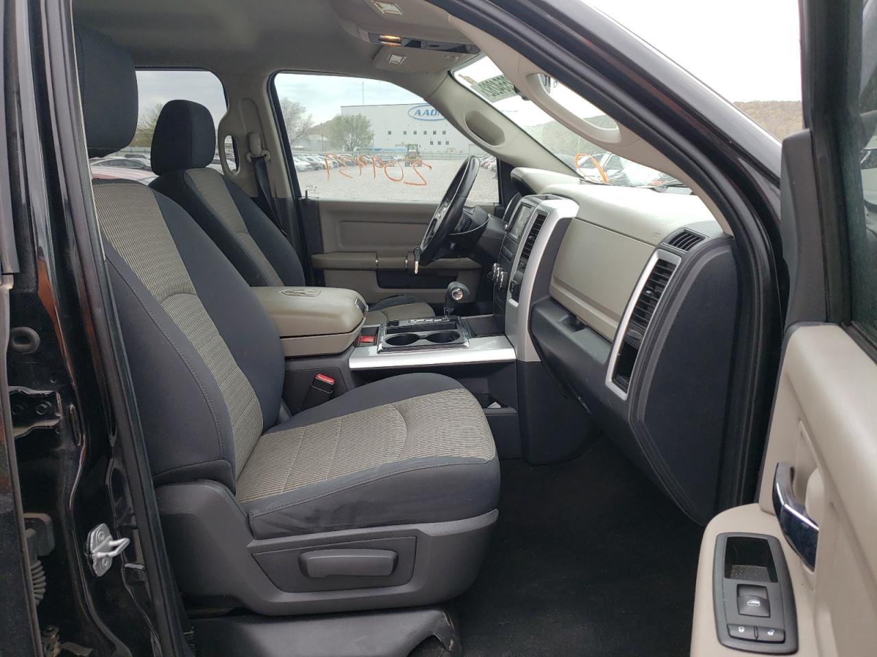 Photo 5 from auction – 2009 DODGE RAM 1500 with VIN 1D3HB13TX9S734517