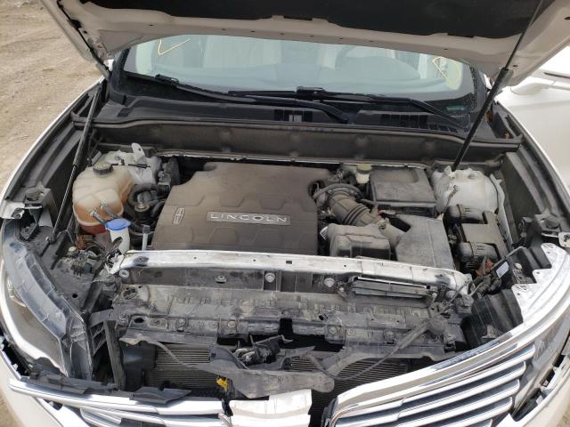 صورة رقم 2 من المزاد - 2016 LINCOLN MKX RESERV مع VIN 2LMTJ8LR4GBL44359