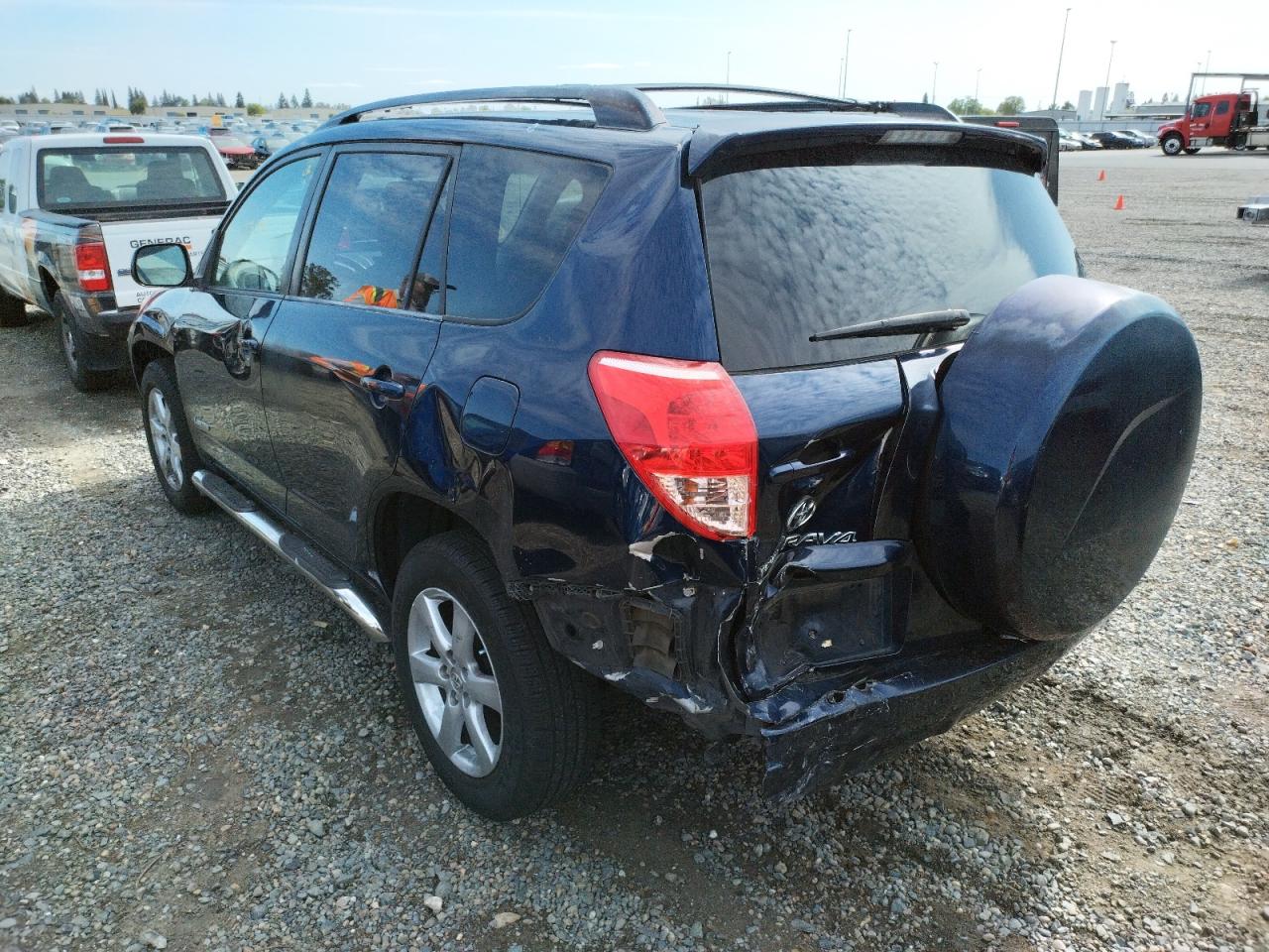 Photo 3 from auction – 2007 TOYOTA RAV4 LIMIT with VIN JTMZK34V675013146