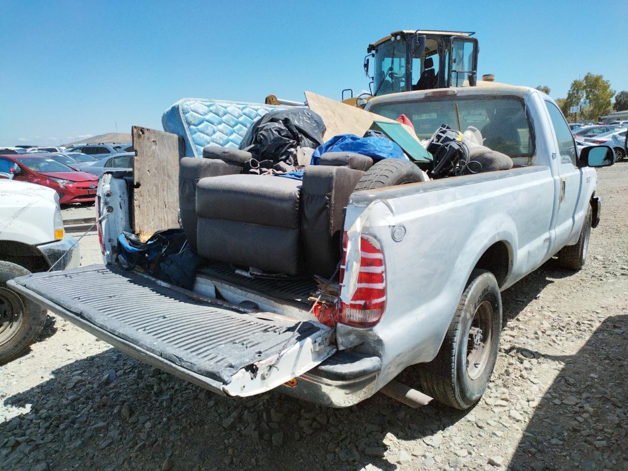Photo 4 from auction – 2002 FORD F250 SUPER with VIN 1FTNF20L62EA44777