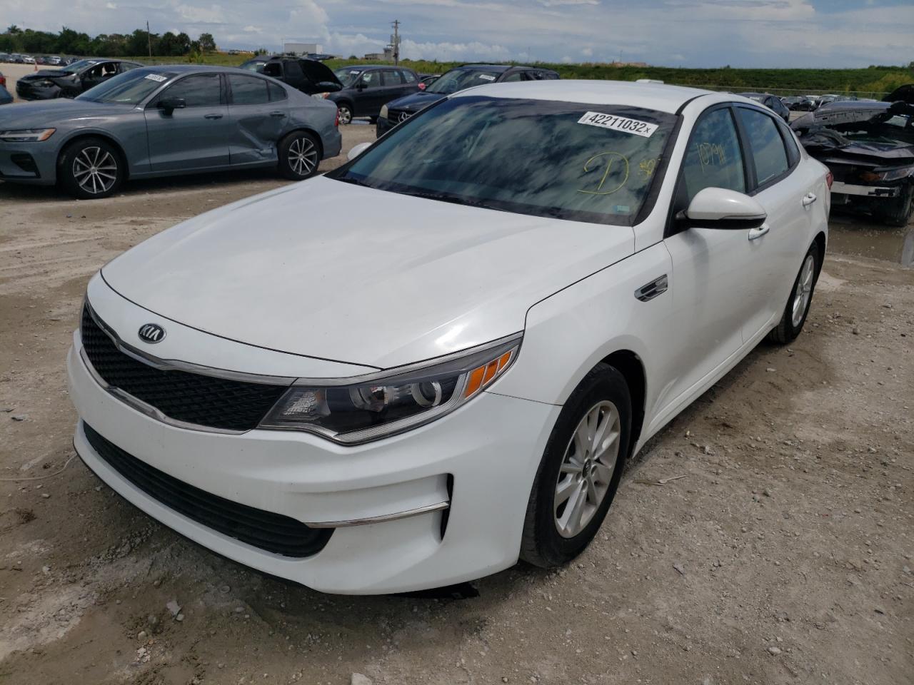 Photo 2 from auction – 2016 KIA OPTIMA LX with VIN KNAGT4L35G5073149