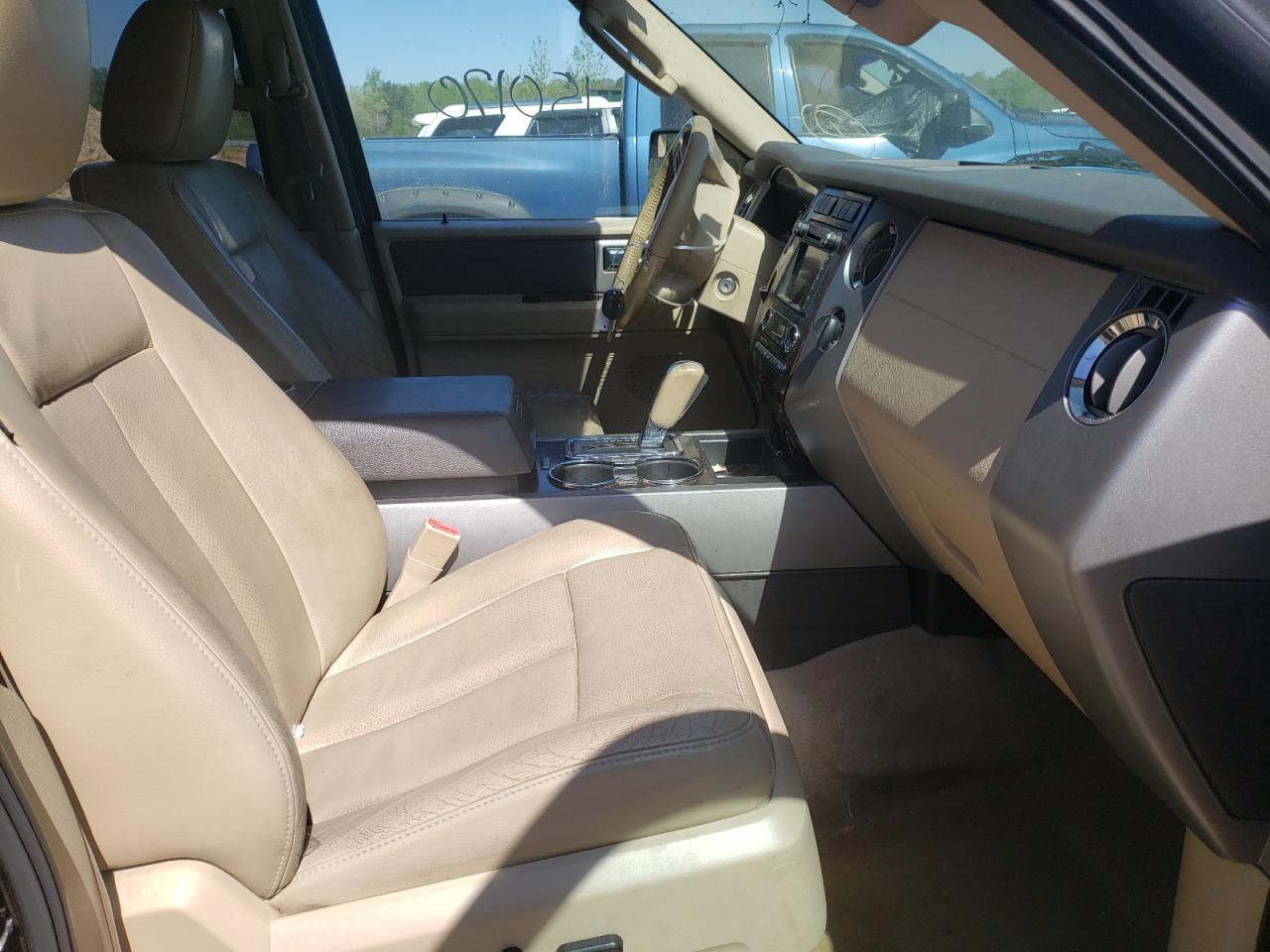 Photo 5 from auction – 2013 FORD EXPEDITION with VIN 1FMJU1H5XDEF30172