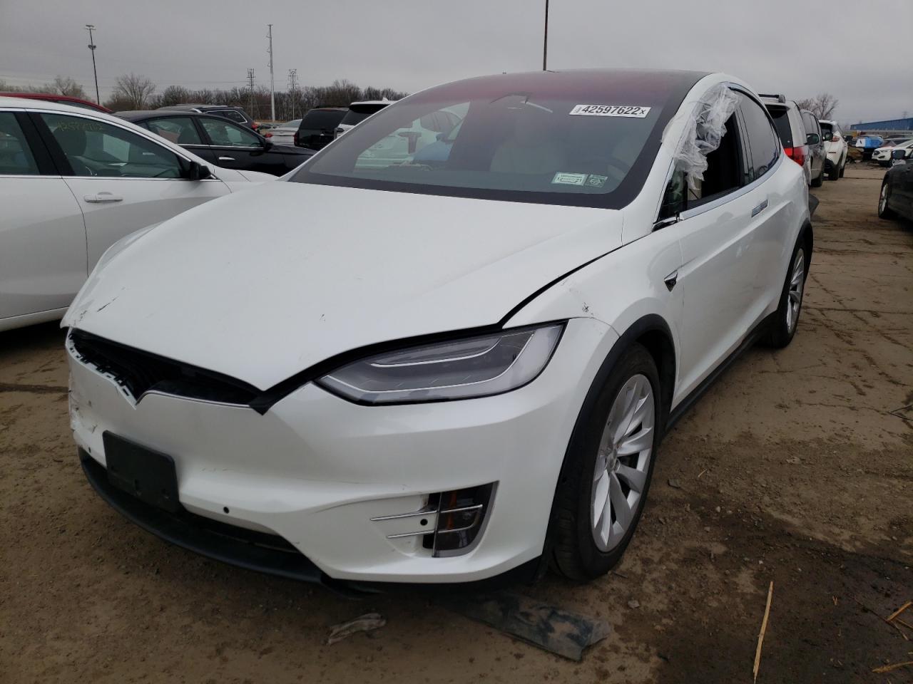 Photo 2 from auction – 2020 TESLA MODEL X with VIN 5YJXCBE21LF227876
