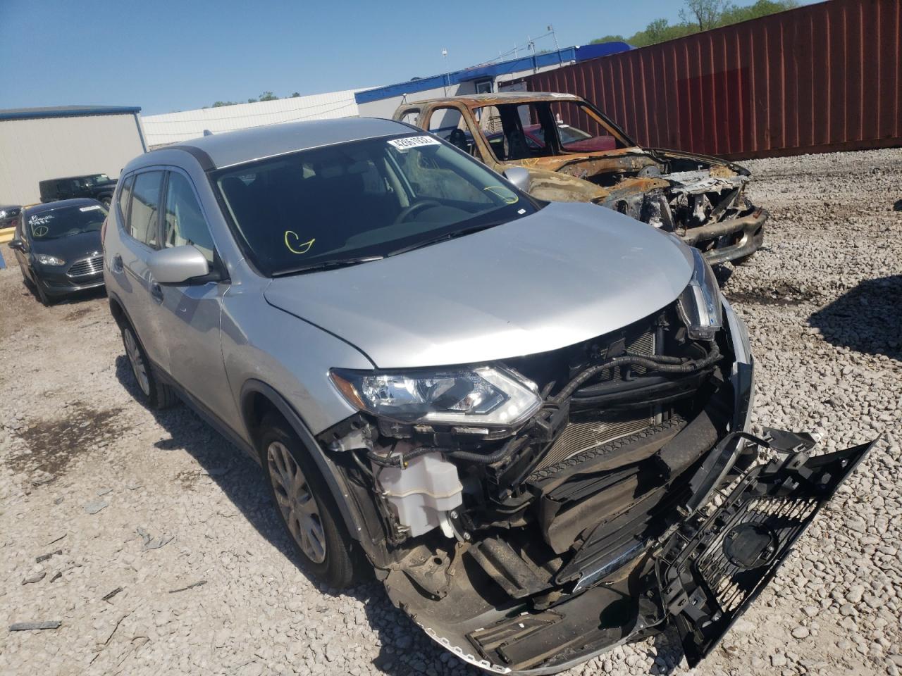 NISSAN ROGUE S 2018 with VIN KNMAT2MT4JP598162 - Photo from auction