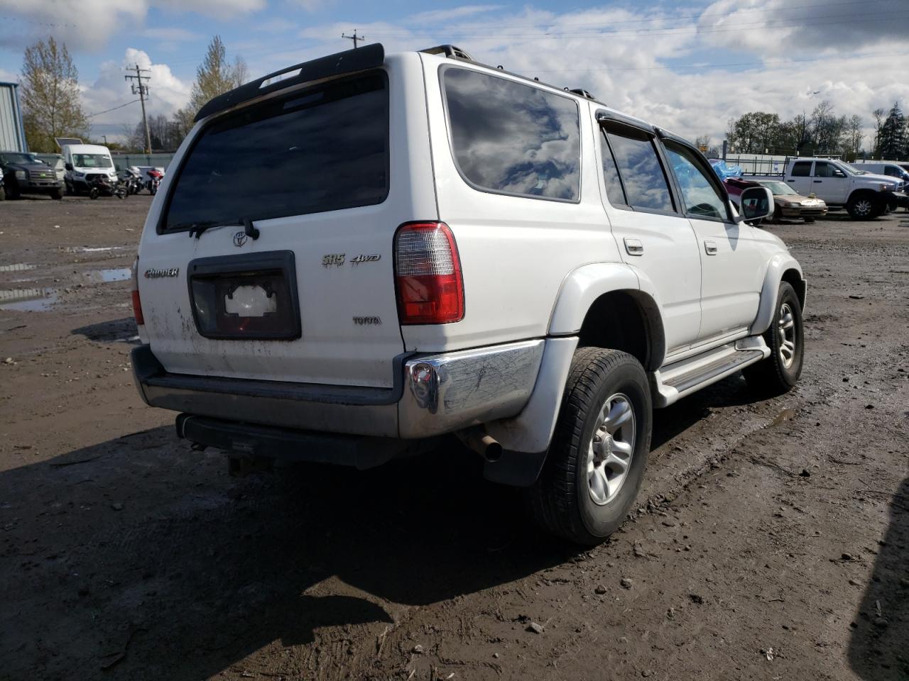 Photo 4 from auction – 2000 TOYOTA 4RUNNER SR with VIN JT3HN86R4Y0308457
