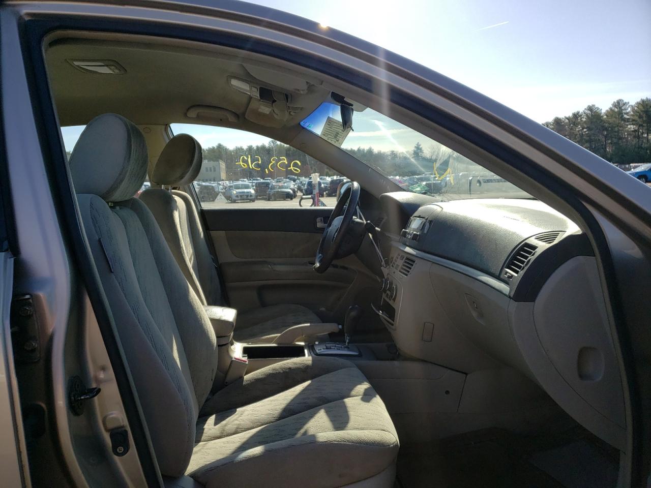 Photo 5 from auction – 2006 HYUNDAI SONATA GL with VIN KMHET46C16A090280