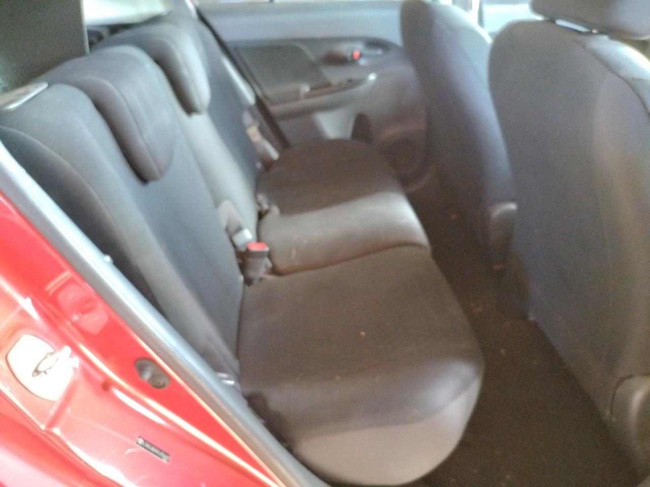Photo 6 from auction – 2010 TOYOTA SCION XD with VIN JTKKU4B49AJ056687