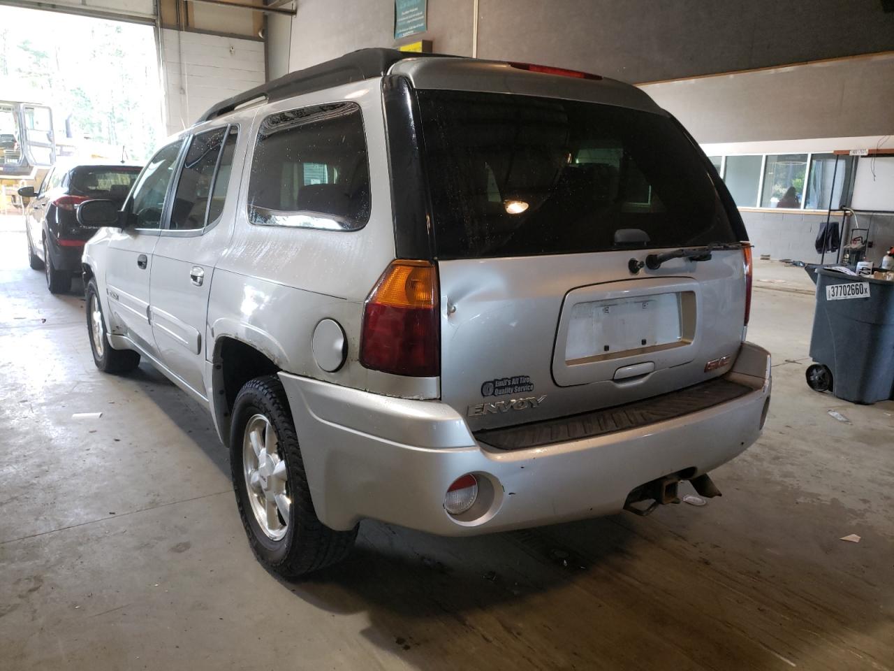 Photo 3 from auction – 2005 GMC ENVOY XL with VIN 1GKET16S856112114