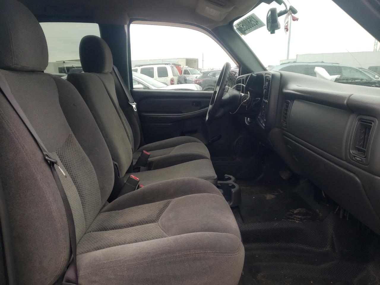 Photo 5 from auction – 2006 CHEVROLET SILVERADO with VIN 2GCEC19Z061268130