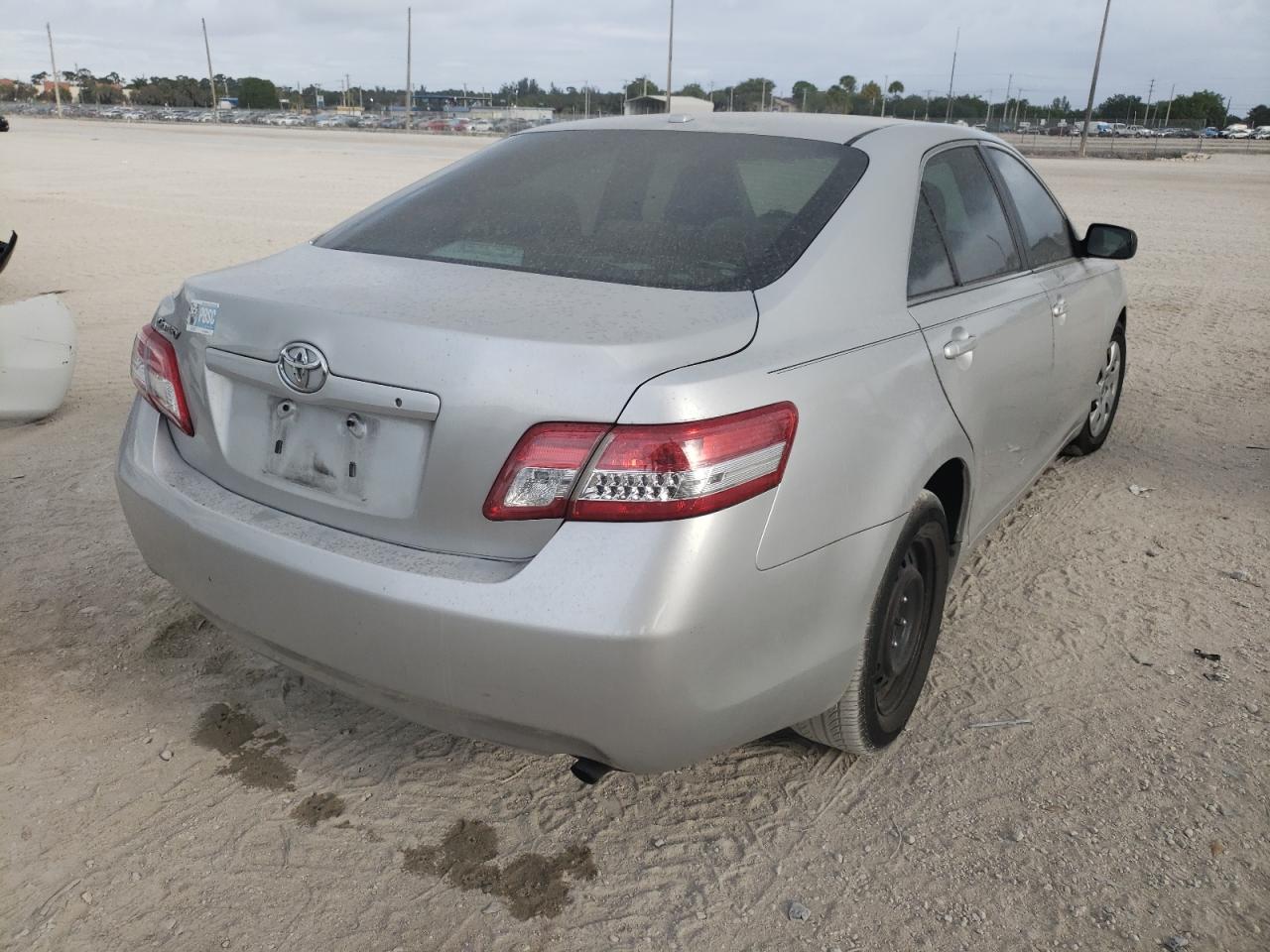 Photo 4 from auction – 2011 TOYOTA CAMRY BASE with VIN 4T1BF3EK8BU225146