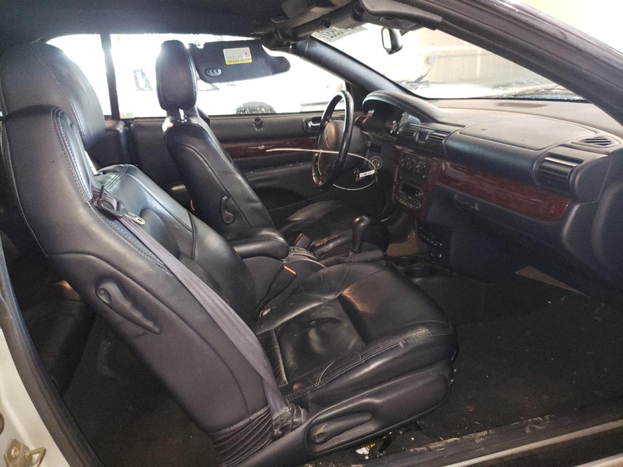 Foto 5 de la subasta – 2002 CHRYSLER SEBRING LI con VIN 1C3EL65R02N197656