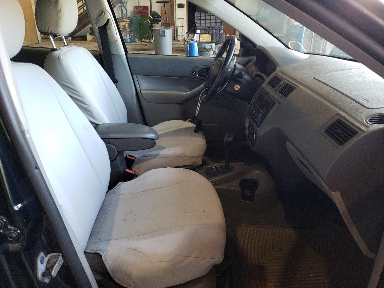 Photo 5 from auction – 2005 FORD FOCUS ZXW with VIN 1FAFP36N05W242596