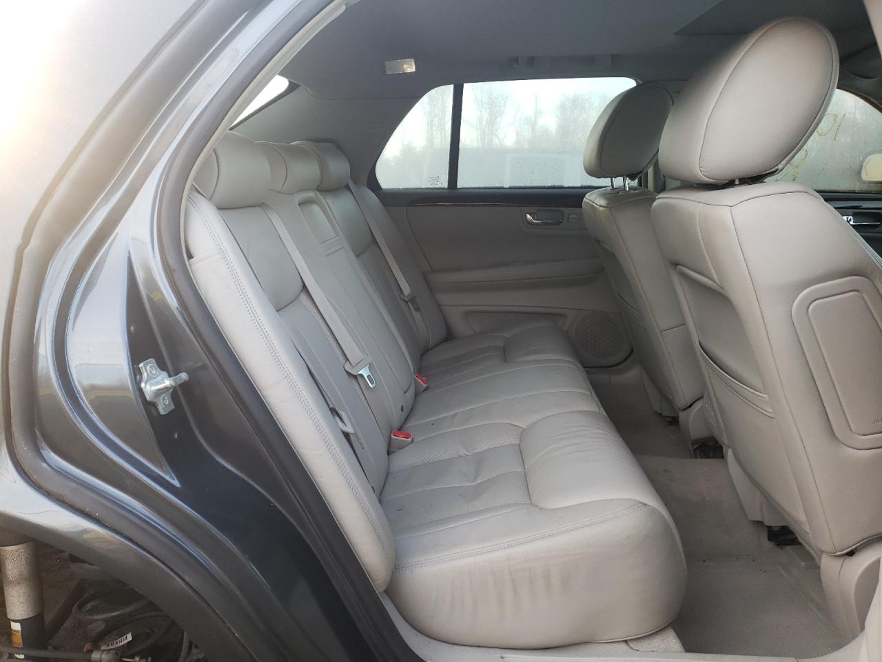 Photo 6 from auction – 2011 CADILLAC DTS PREMIU with VIN 1G6KH5E64BU102637