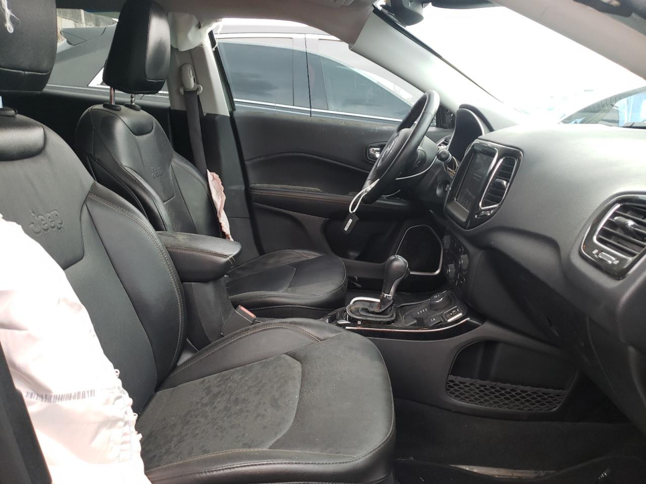 Photo 5 from auction – 2020 JEEP COMPASS LI with VIN 3C4NJDCB8LT233266