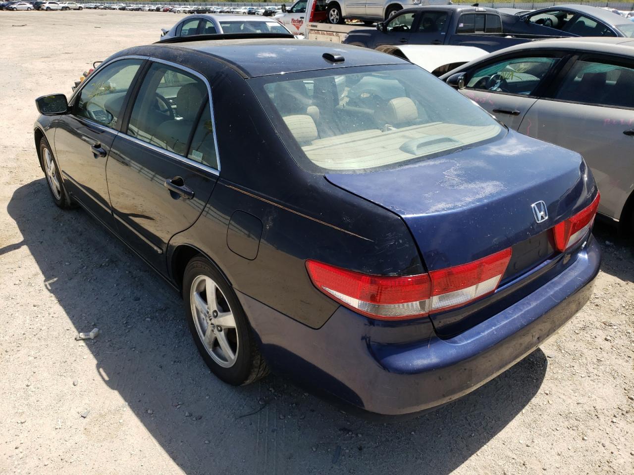 Photo 3 from auction – 2004 HONDA ACCORD EX with VIN JHMCM568X4C038978
