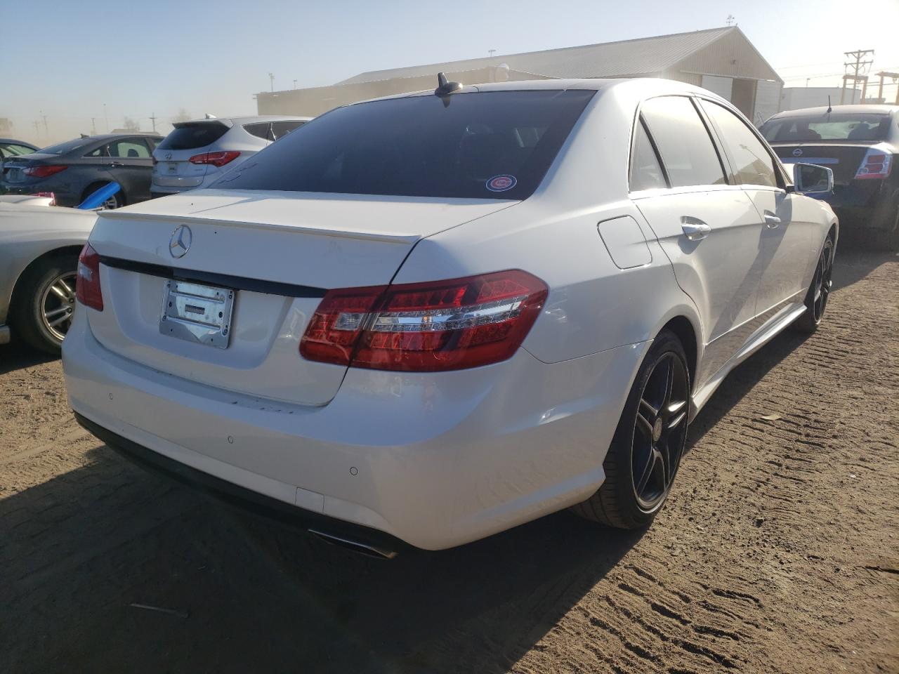 Photo 4 from auction – 2012 MERCEDES-BENZ E 550 4MAT with VIN WDDHF9BB5CA554563