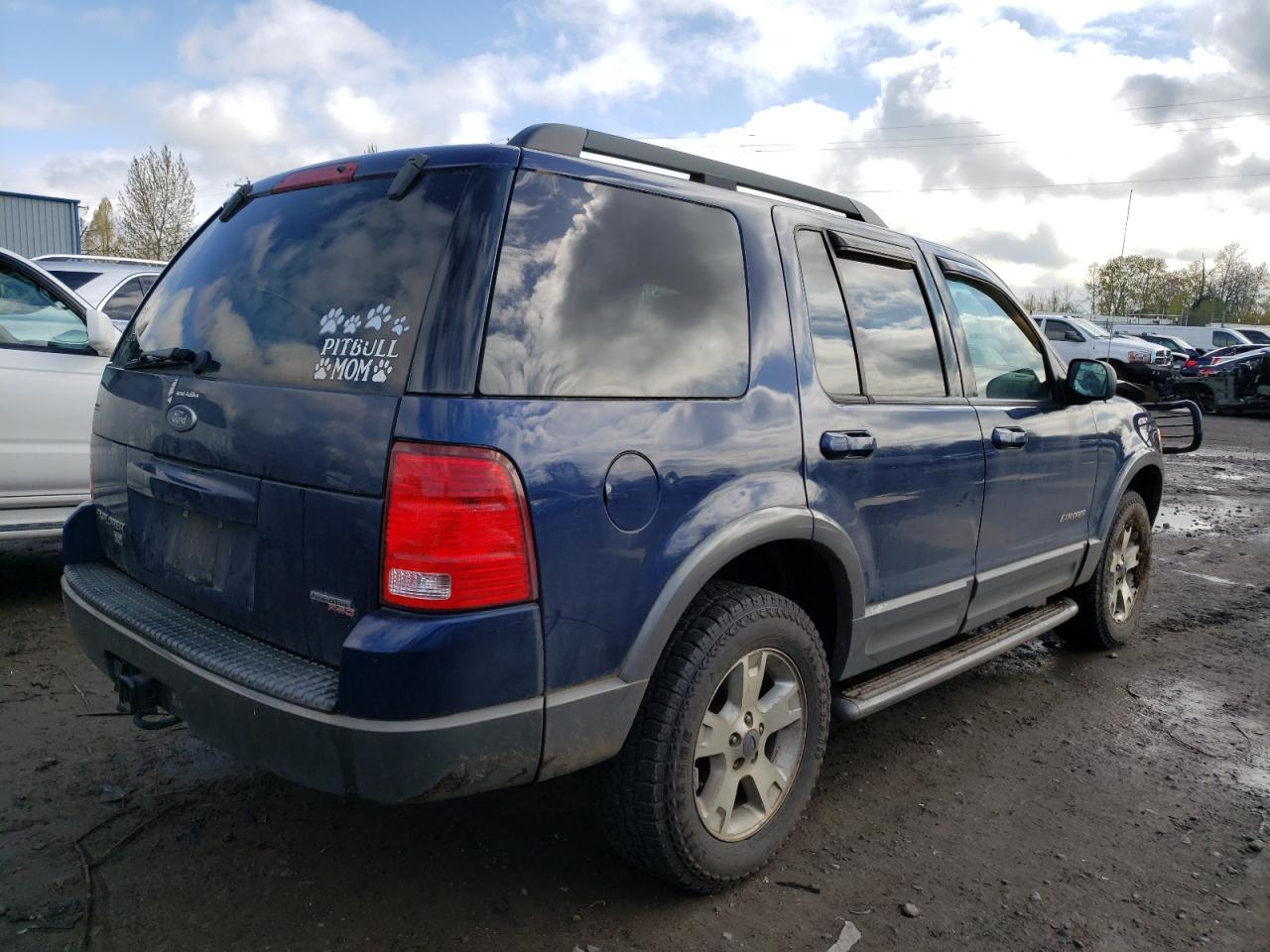 Photo 4 from auction – 2005 FORD EXPLORER X with VIN 1FMZU73K95UB88059