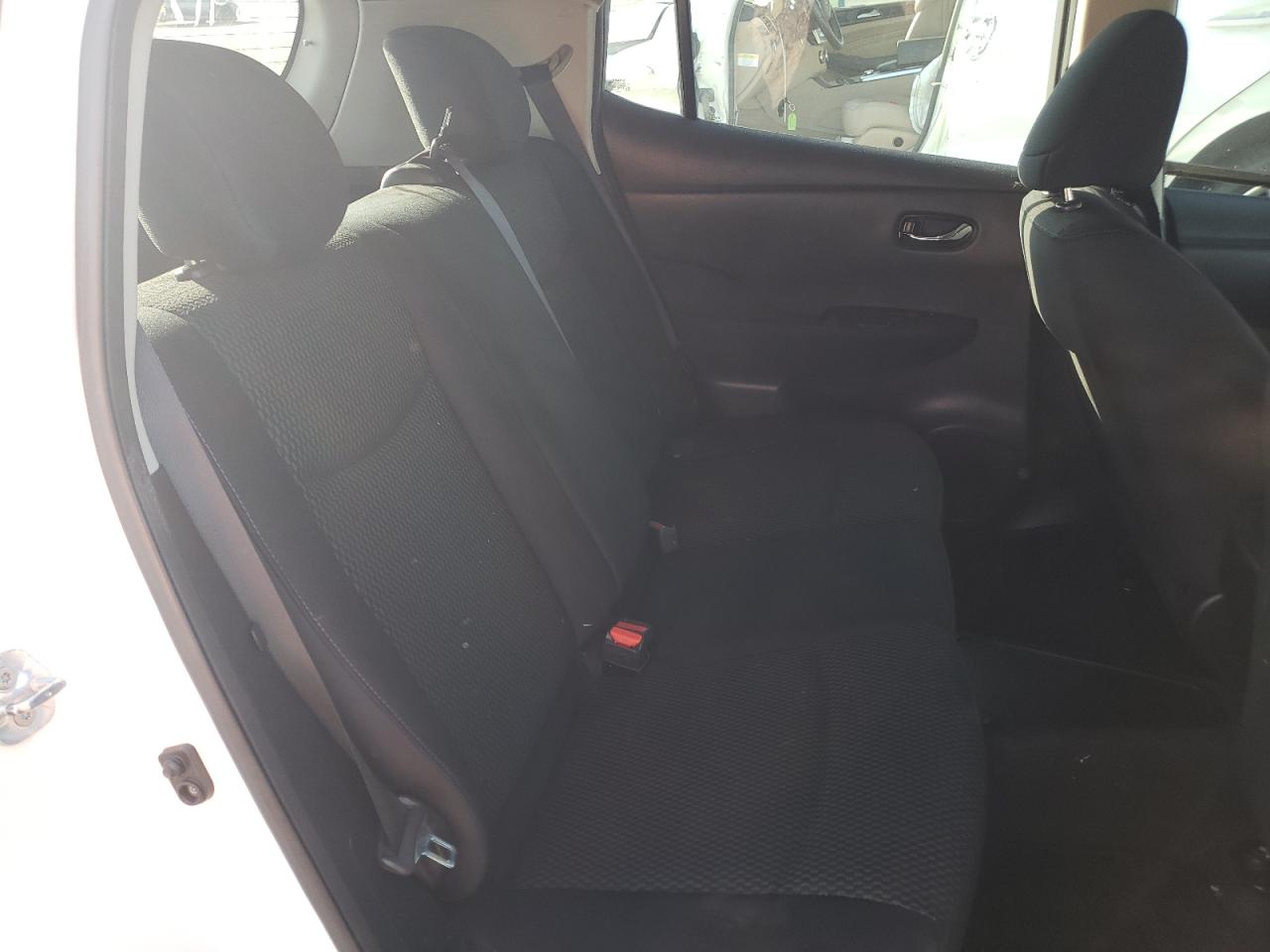 Photo 6 from auction – 2015 NISSAN LEAF S with VIN 1N4AZ0CP6FC325526