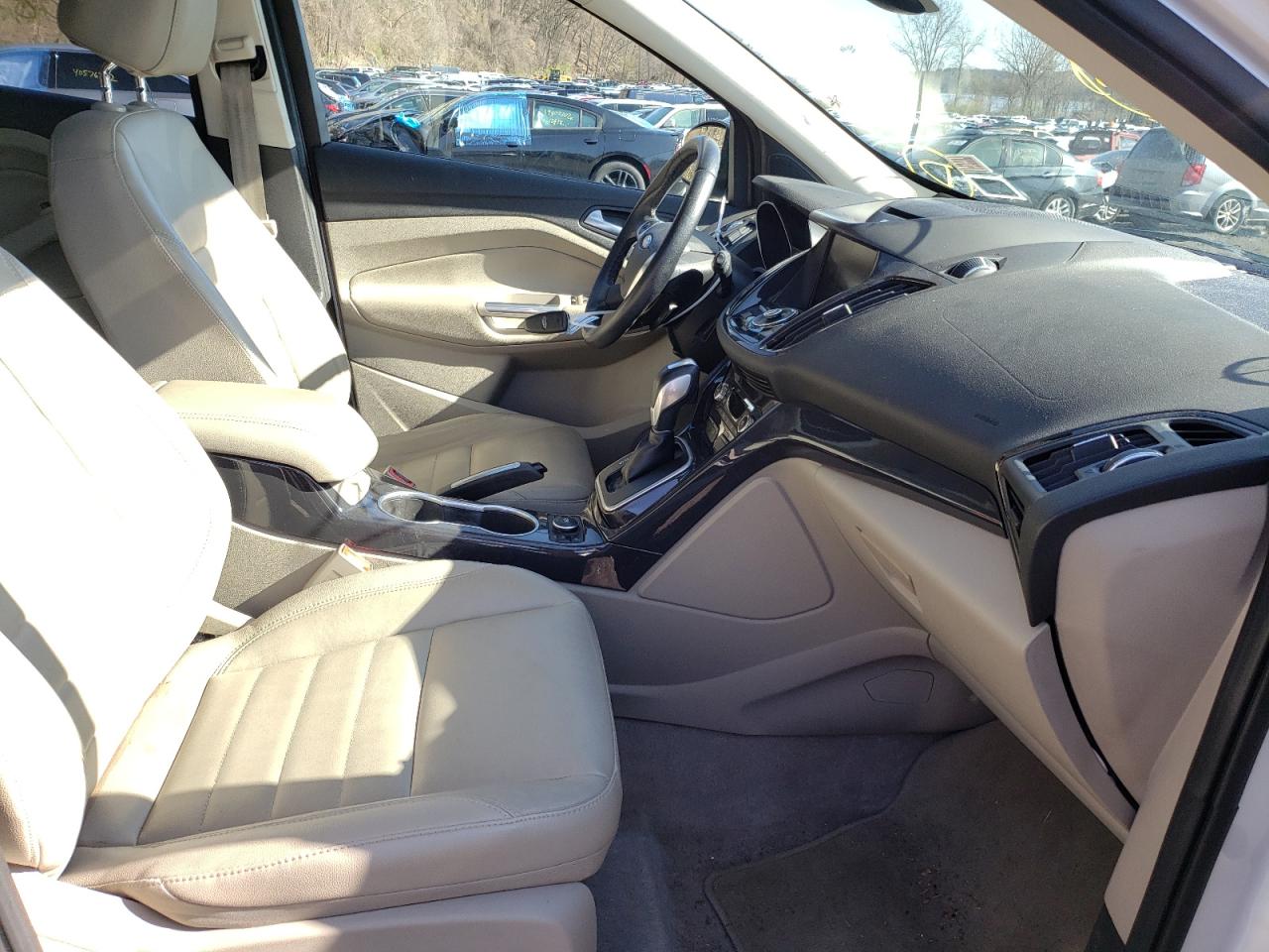 Photo 5 from auction – 2014 FORD ESCAPE TIT with VIN 1FMCU9J9XEUA26880