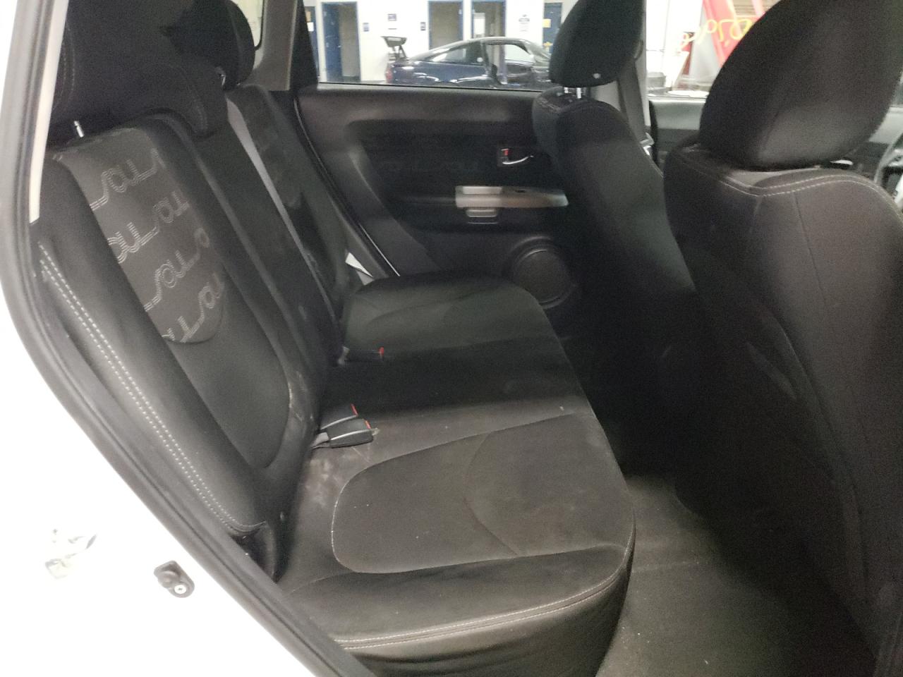 Photo 6 from auction – 2012 KIA SOUL with VIN KNDJT2A68C7363457