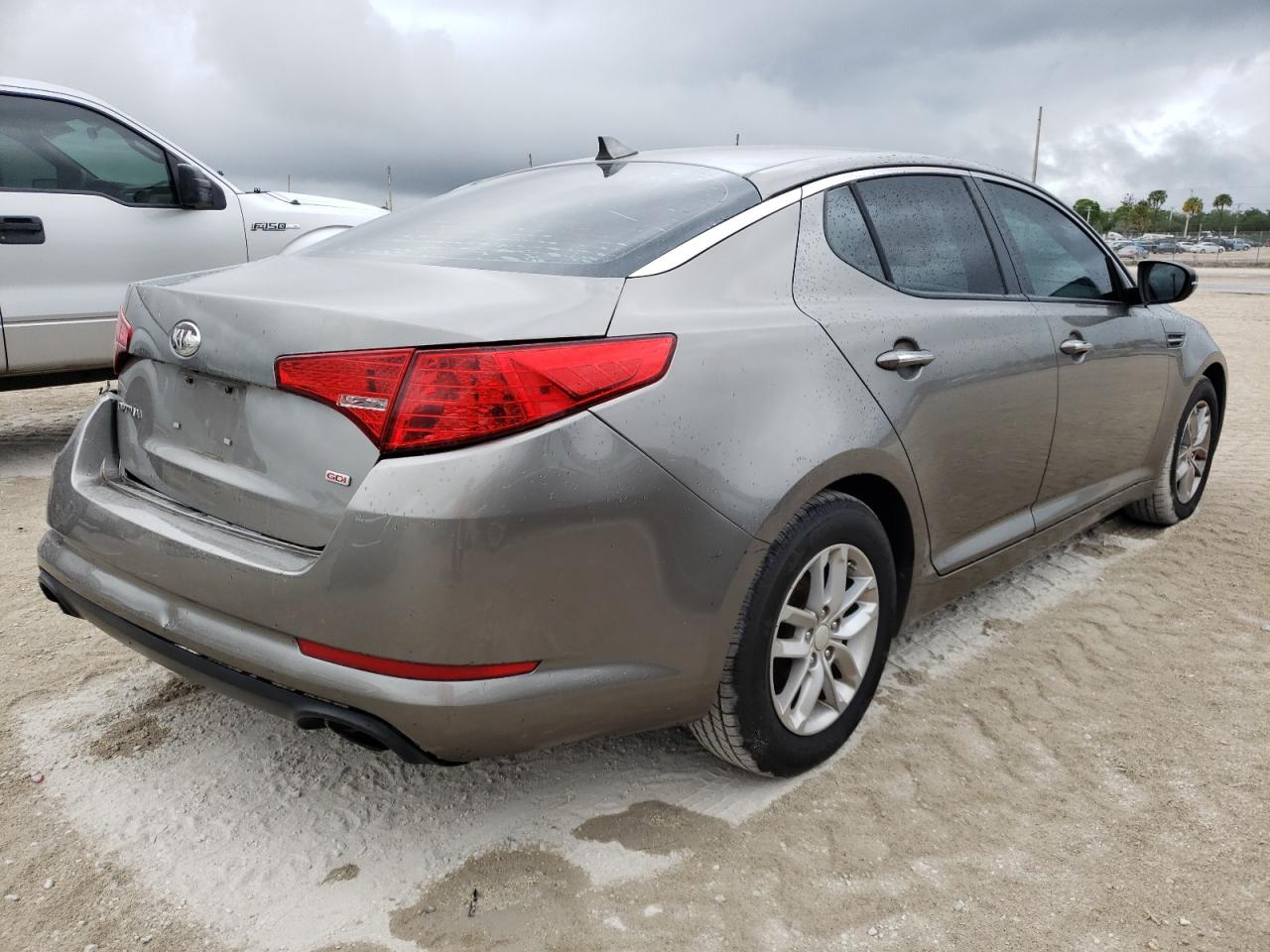 Photo 4 from auction – 2013 KIA OPTIMA LX with VIN 5XXGM4A7XDG177486