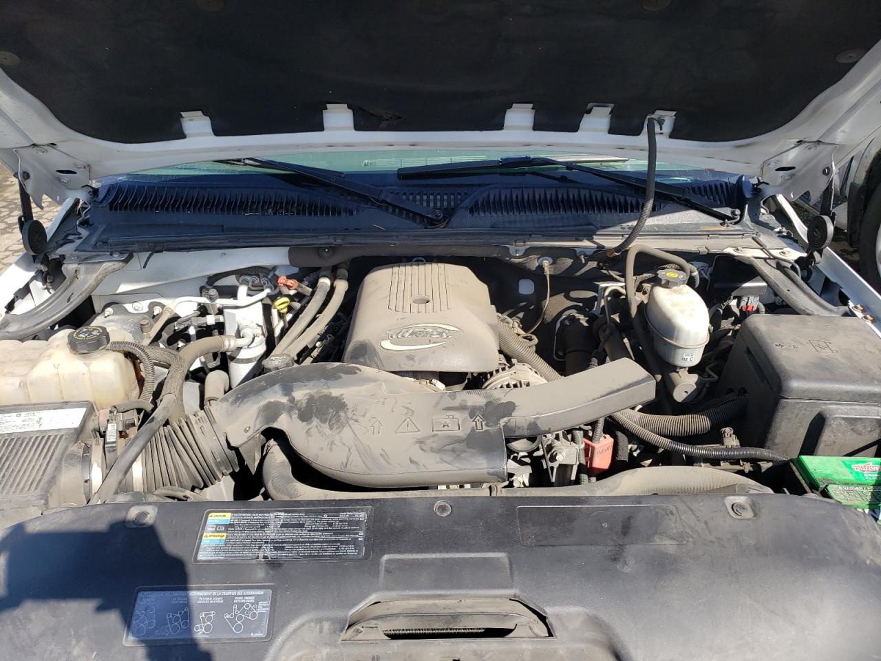 Photo 7 from auction – 2005 GMC YUKON with VIN 1GKEK13T75J155274