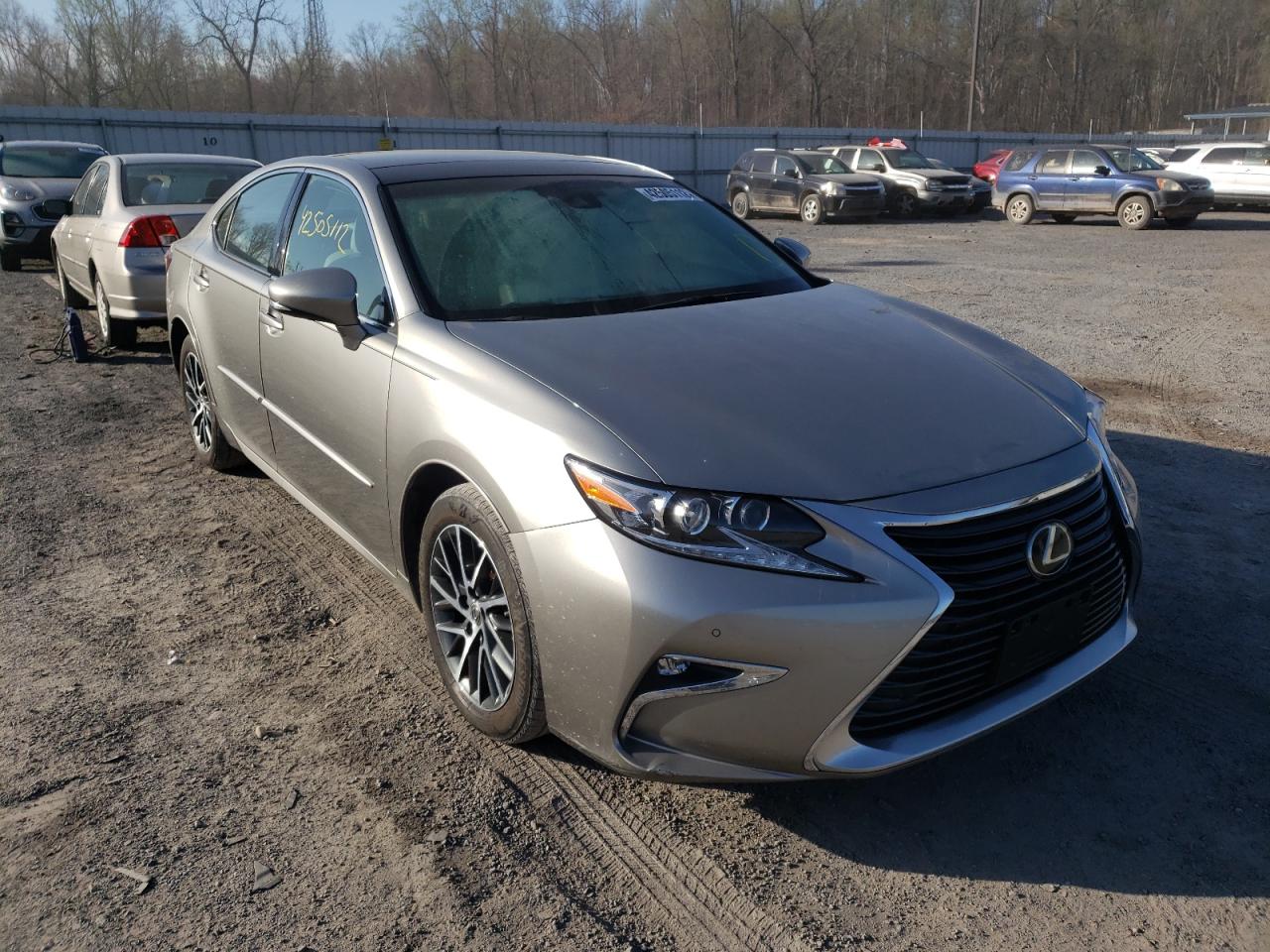 LEXUS ES 350 2017 with VIN 58ABK1GG2HU056218 - Photo from auction