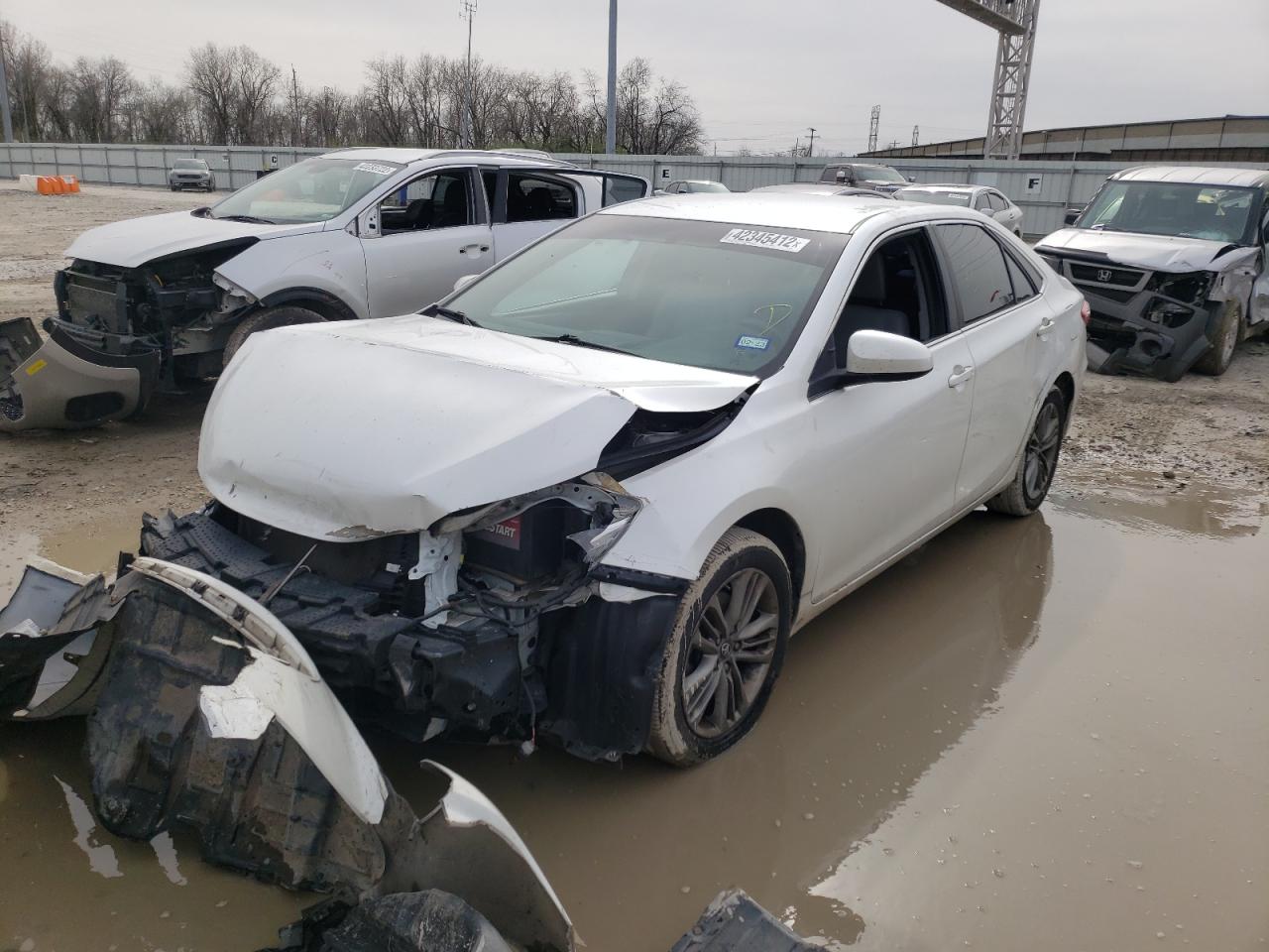 Photo 2 from auction – 2016 TOYOTA CAMRY LE with VIN 4T1BF1FK2GU258704