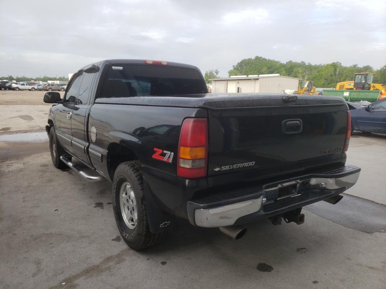 Photo 3 from auction – 2000 CHEVROLET SILVERADO with VIN 2GCEK19T4Y1271291