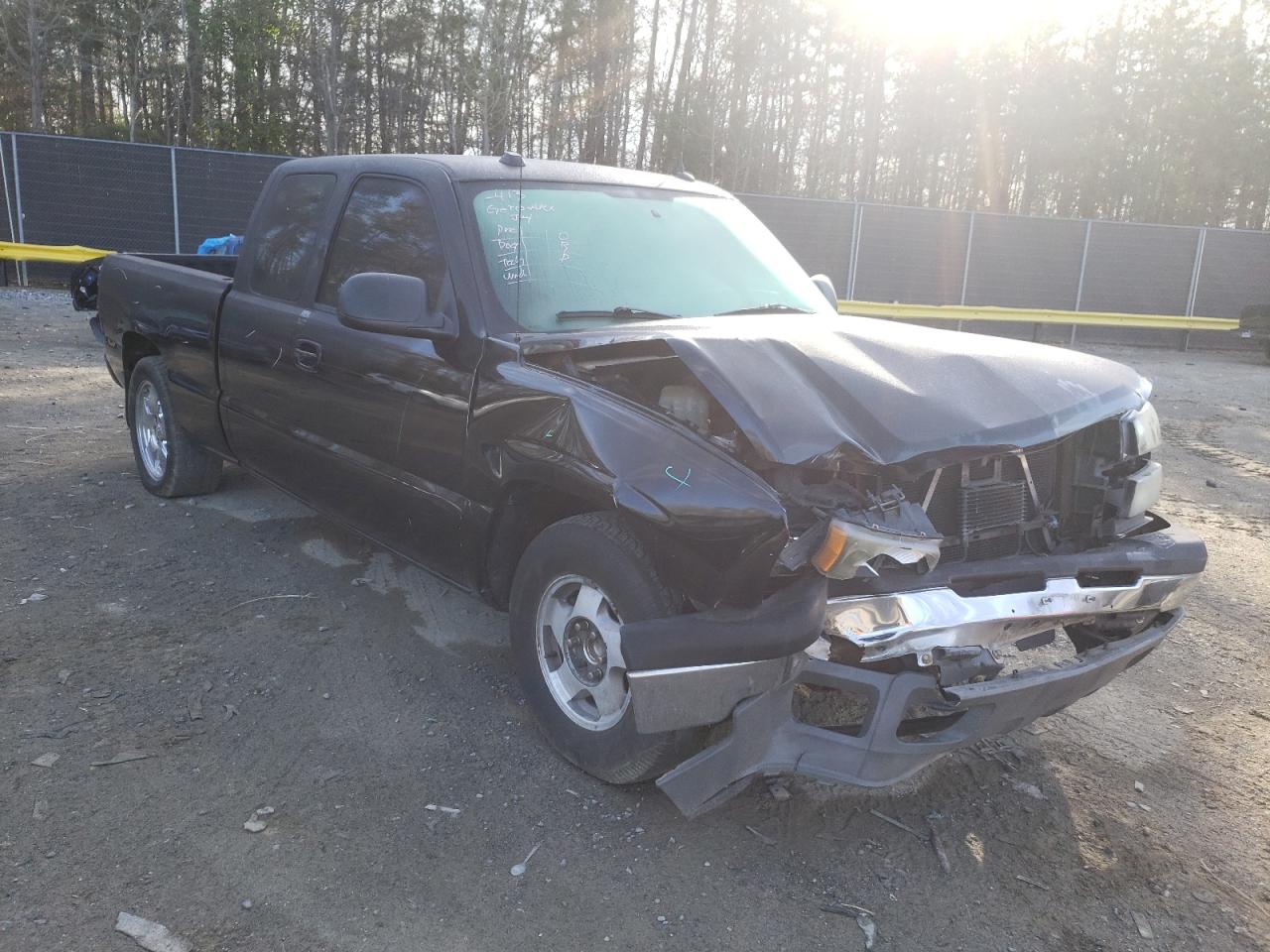 CHEVROLET SILVERADO 2005 with VIN 2GCEC19N851312208 - Photo from auction