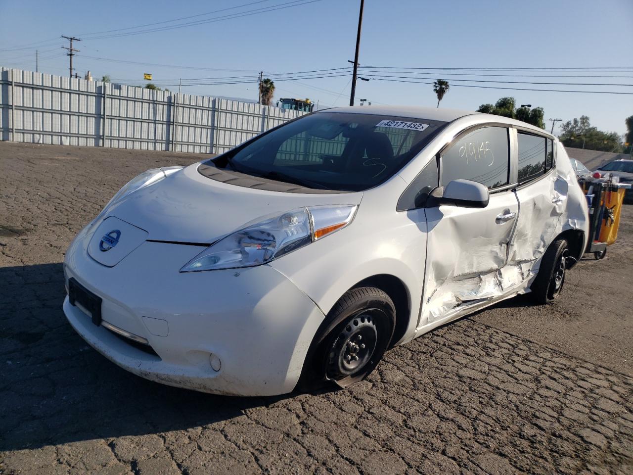 Photo 2 from auction – 2015 NISSAN LEAF S with VIN 1N4AZ0CP6FC325526