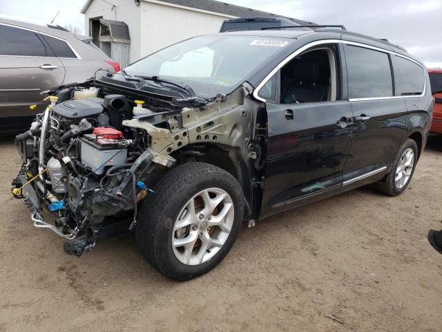 Photo 2 from auction – 2017 CHRYSLER PACIFICA T with VIN 2C4RC1BG5HR823040
