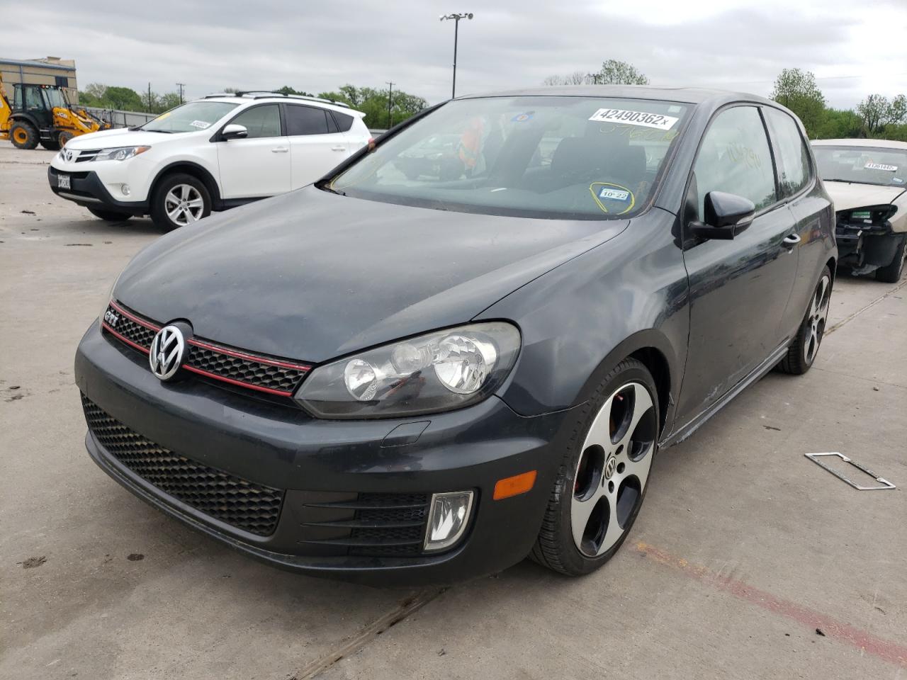Photo 2 from auction – 2011 VOLKSWAGEN GTI with VIN WVWFV7AJ2BW076279