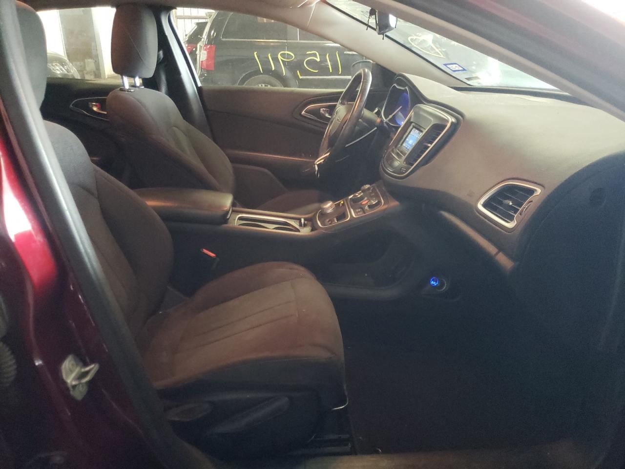 Photo 5 from auction – 2016 CHRYSLER 200 LIMITE with VIN 1C3CCCAB0GN126656