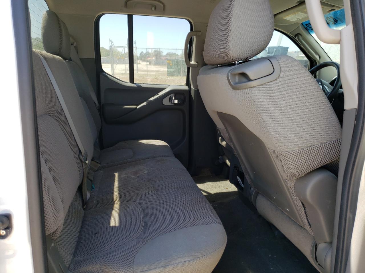 Photo 6 from auction – 2009 NISSAN FRONTIER C with VIN 1N6AD07U19C409781