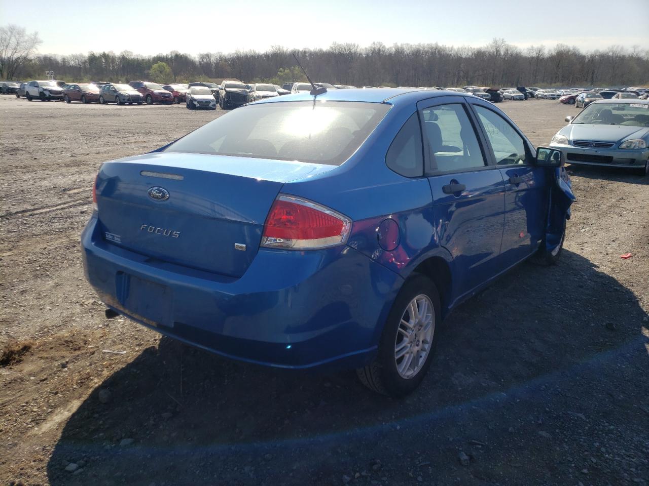 Photo 4 from auction – 2010 FORD FOCUS SE with VIN 1FAHP3FN6AW266436