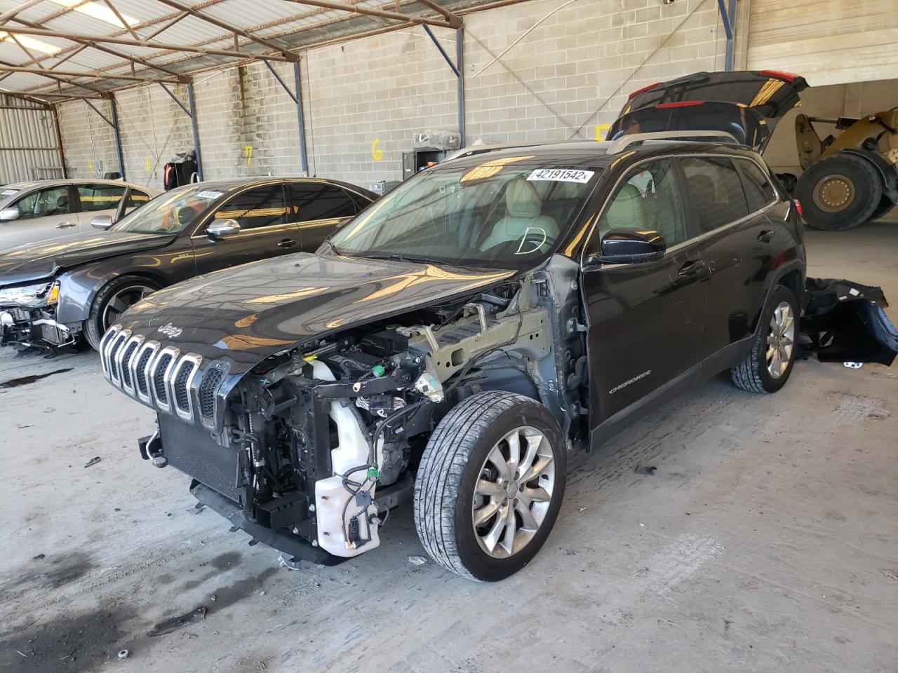 Photo 2 from auction – 2015 JEEP CHEROKEE L with VIN 1C4PJLDS0FW580073
