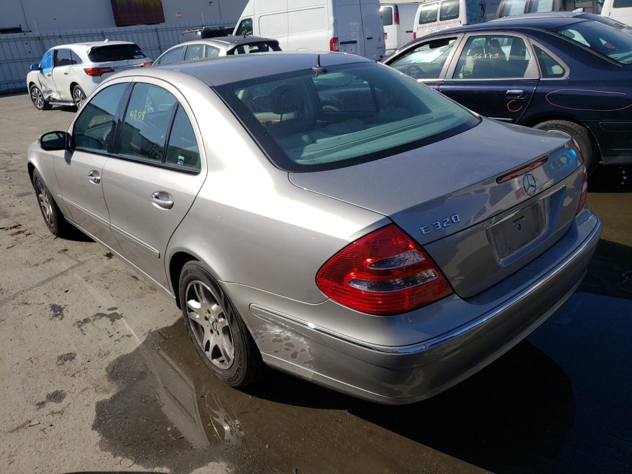 Photo 3 from auction – 2003 MERCEDES-BENZ E 320 with VIN WDBUF65J73A366751
